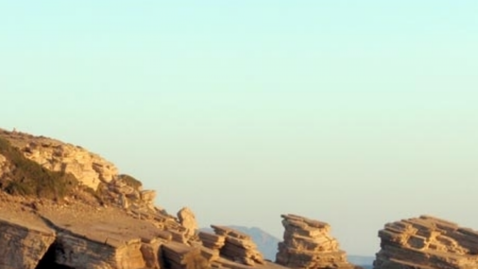 Akoumia beach